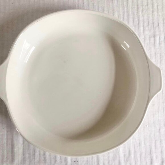 Anchor Hocking 11" White/Black Wheat Pattern Casserole Dish - Picture 3 of 7